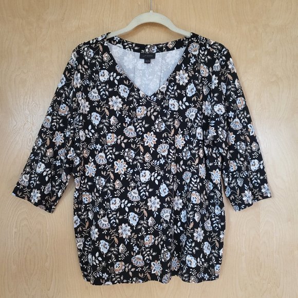 J. Jill Tops - J. Jill Wearever NWOT V-Neck Black Paisley Print Top